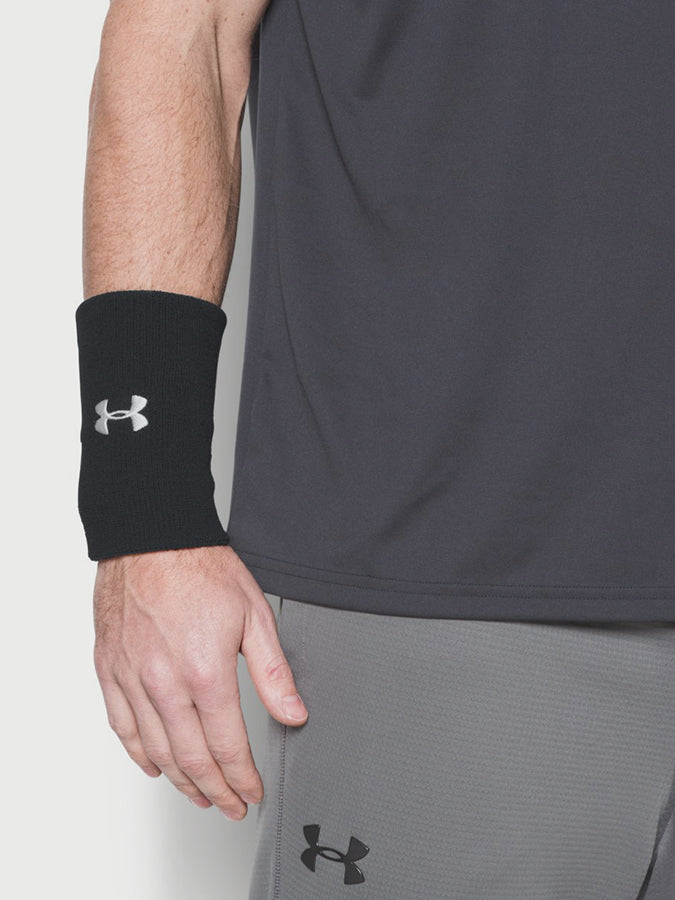 Unisex Izzadságpánt Under Armour 6\'\' PERFORMANCE WRISTBAND