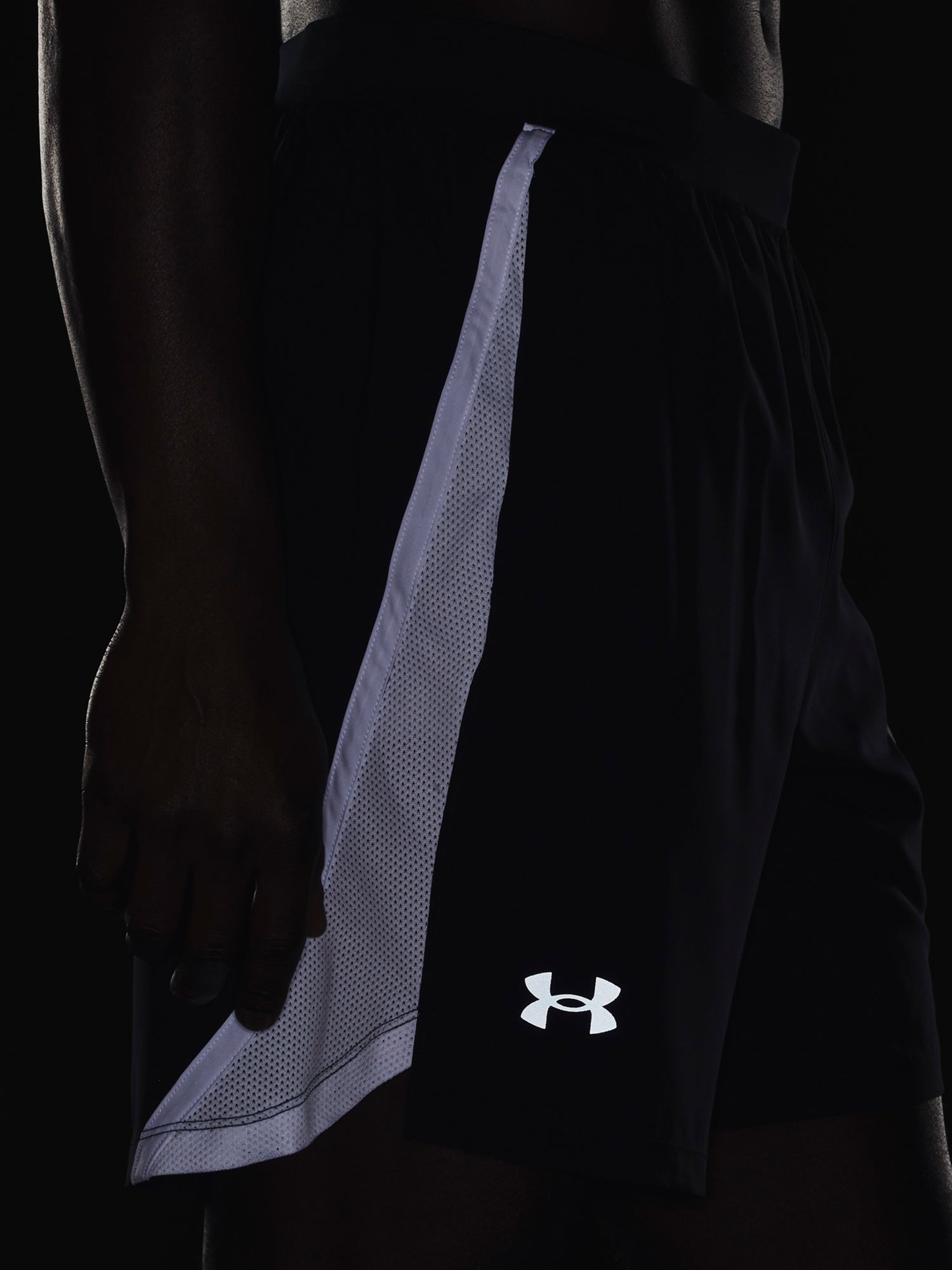 Férfi Under Armour UA LAUNCH 7\'\' SHORT rövidnadrág