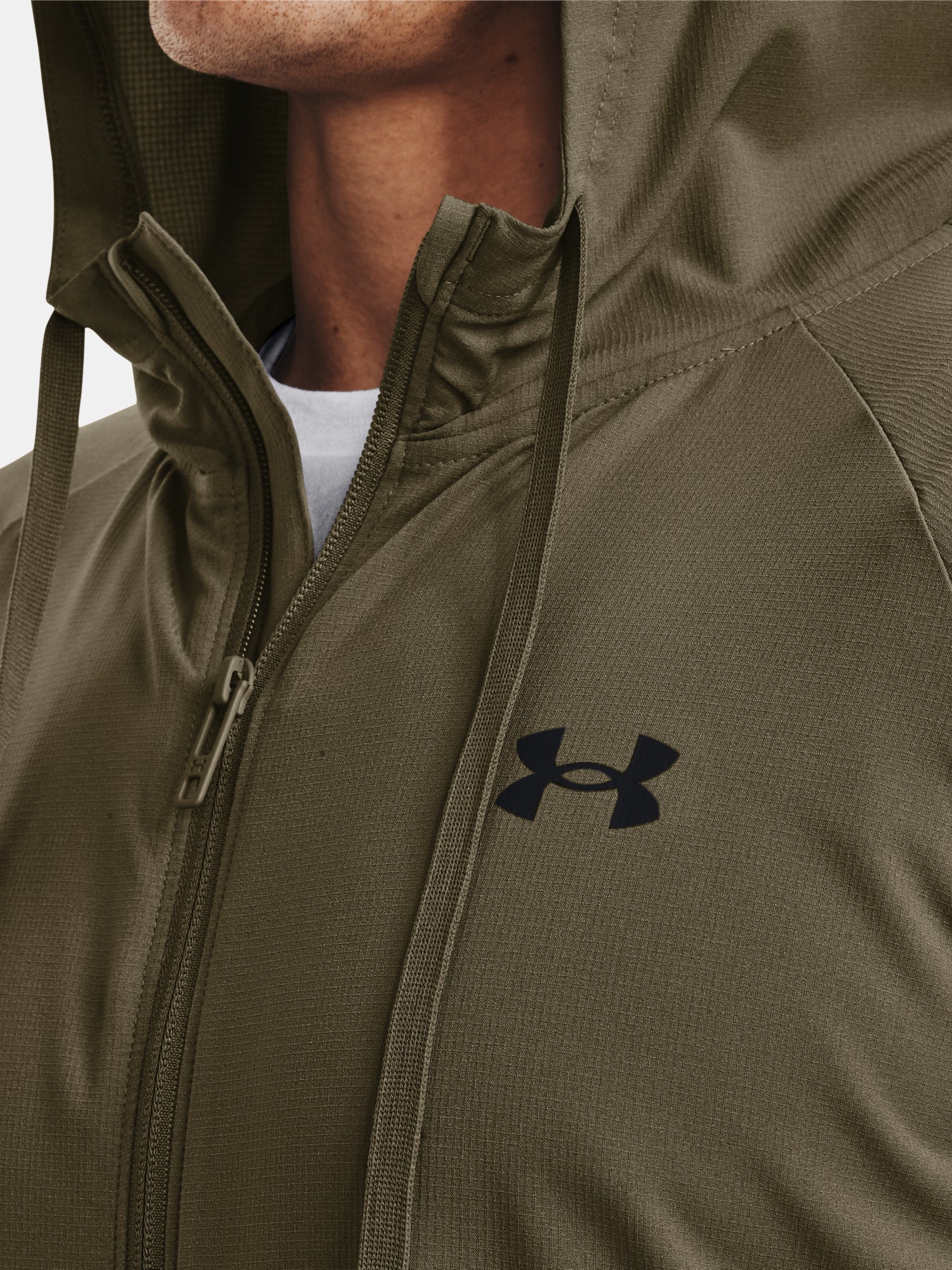 Férfi Under Armour UA Wvn Perforated Wndbreaker pulóver