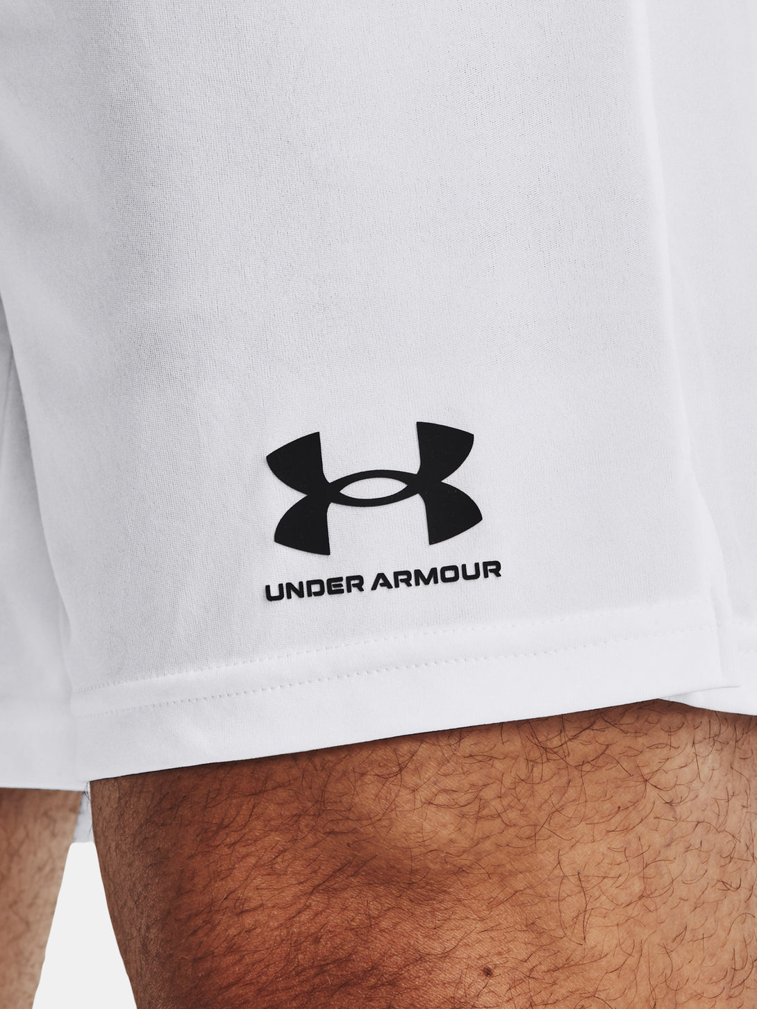 Under Armour Férfi rövidnadrág Challenger Core Short Kiegészítő