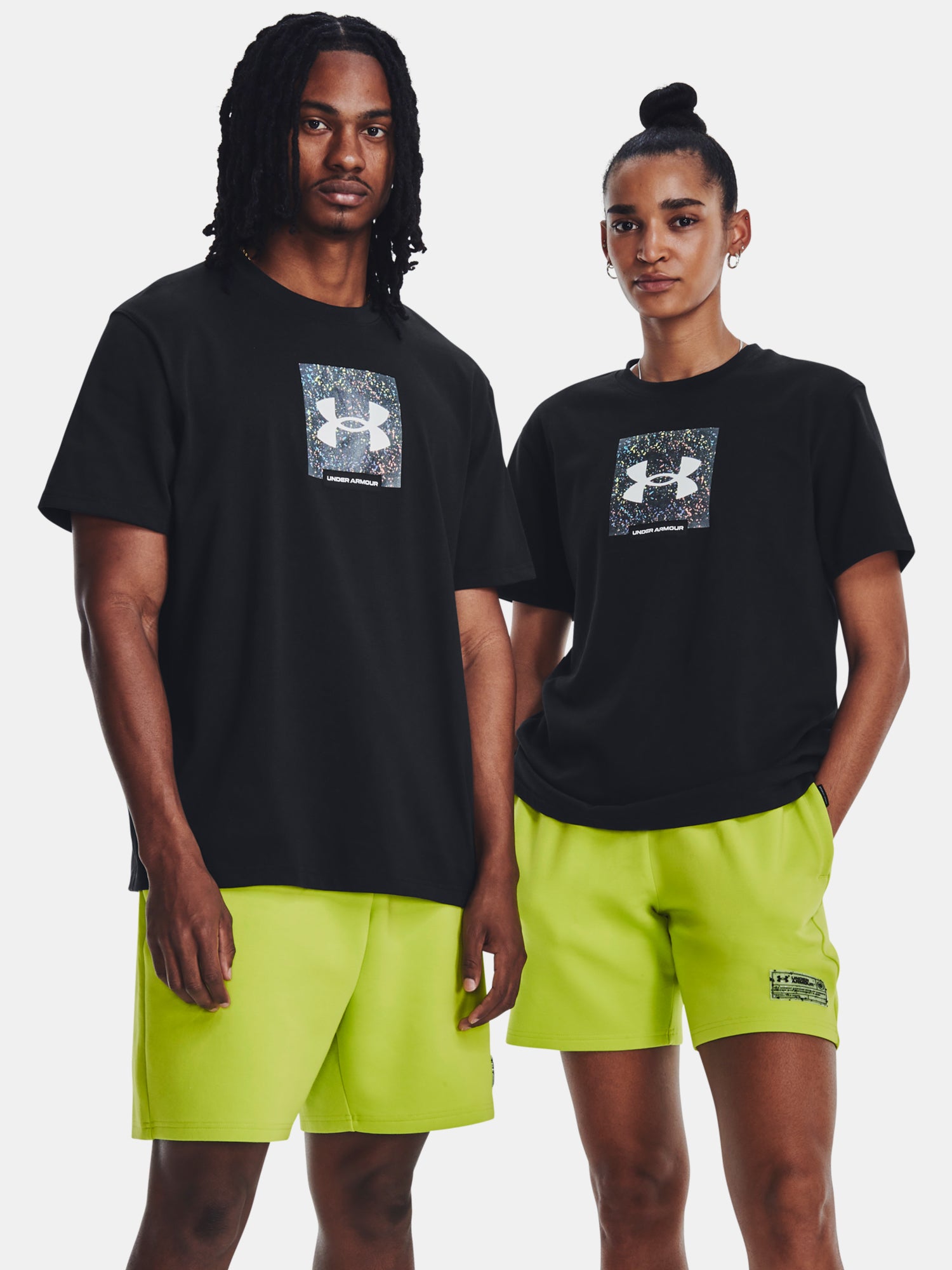 Unisex póló Under Armour UA BOXED HEAVYWEIGHT SS