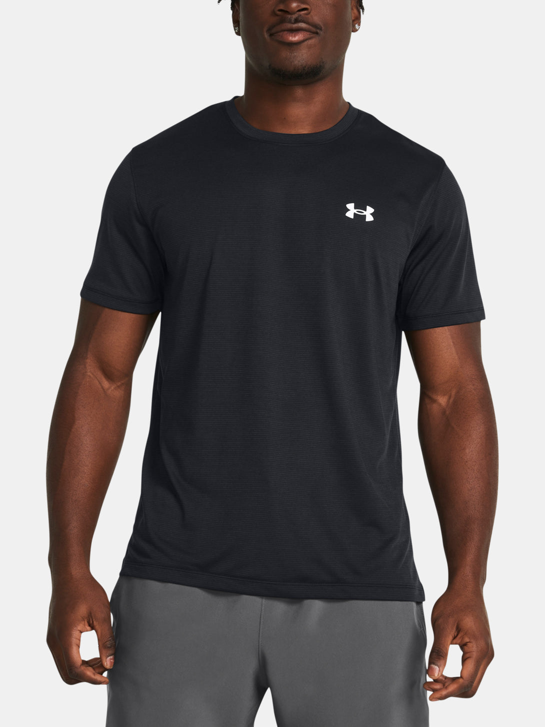 Under Armour Férfi póló UA LAUNCH SHORTSLEEVE Póló