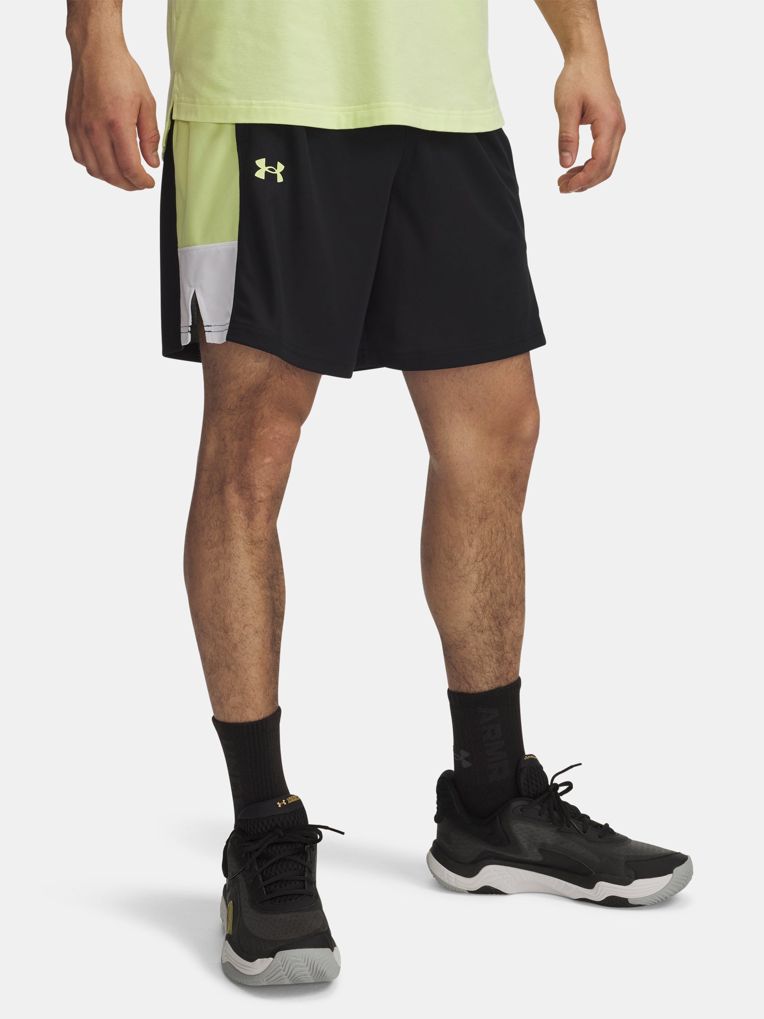 Under Armour Férfi UA Zone 7in Short fekete