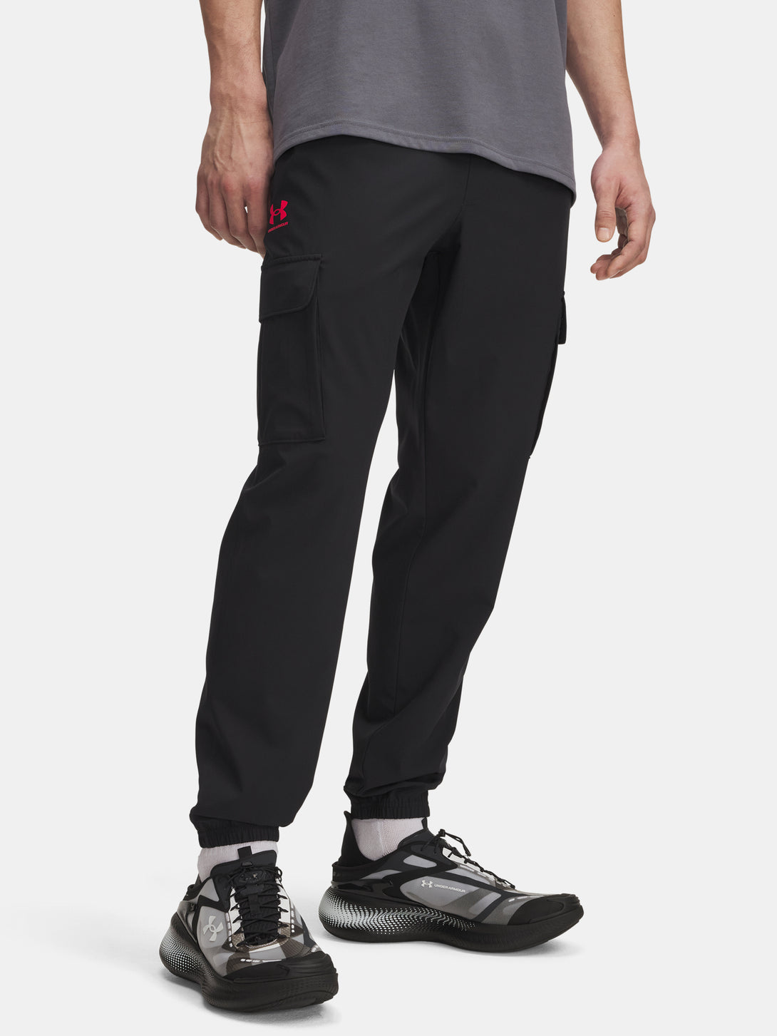 Under Armour Férfi sportnadrág UA Vibe Woven Cargo Pants-BLK Nadrág