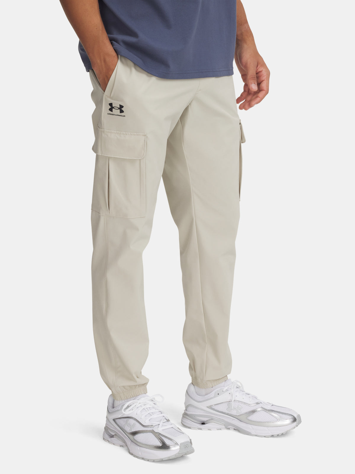 Under Armour Férfi sportnadrág UA Vibe Woven Cargo Pants Nadrág