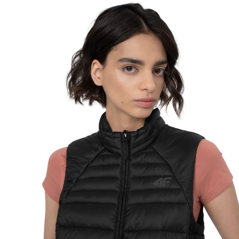 4F F091 down vest W 4FSS23TDJAF091 20S női mellény 4FSS23TDJAF0920S