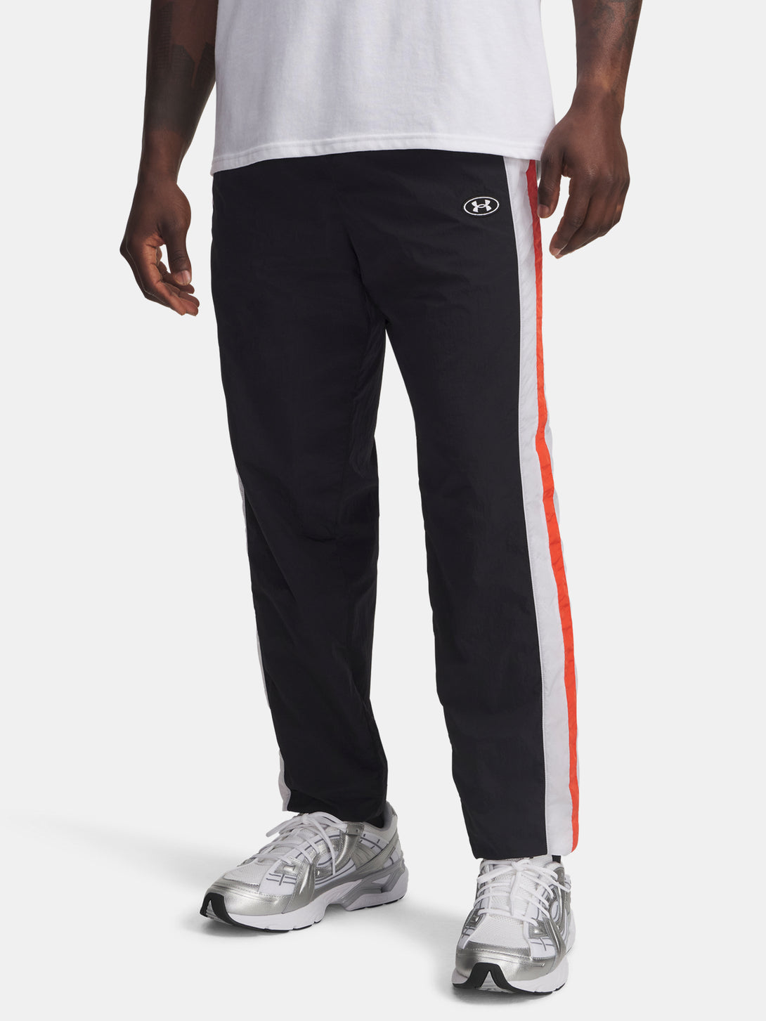 Under Armour Férfi sportnadrág UA Icon Wvn Track Pnt-BLK Nadrág