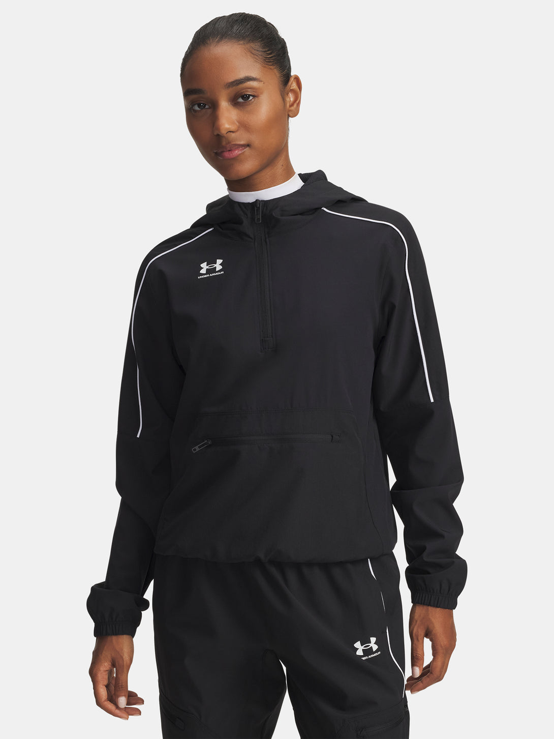 Under Armour Nõi kabát UA W Challenger Anorak-BLK Overál / Anorák