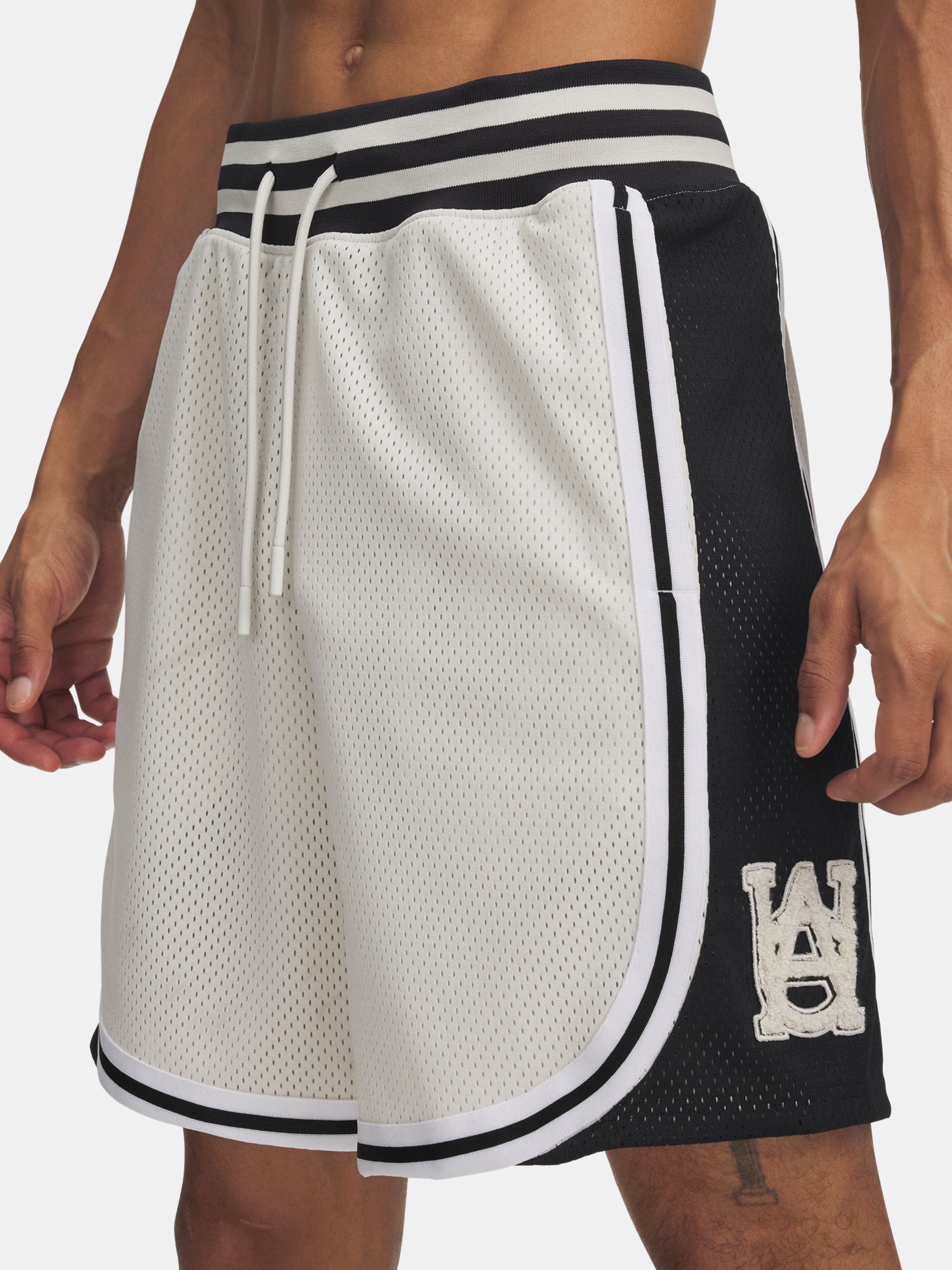 Férfi rövidnadrág Under Armour UA M Courtside Short-WHT