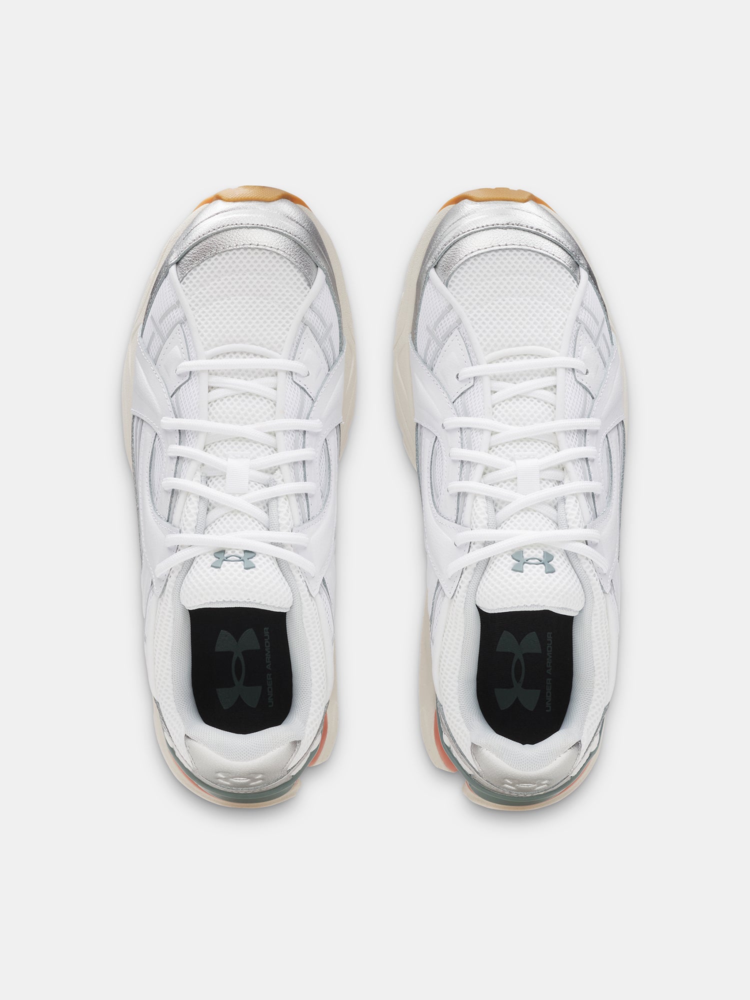 Unisex cipõ Under Armour UA Sola-WHT
