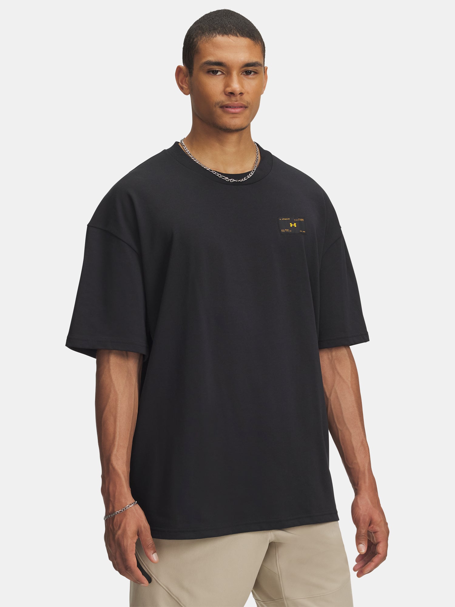 Under Armour Férfi póló UA HWT WOVEN LABEL SS-BLK Póló