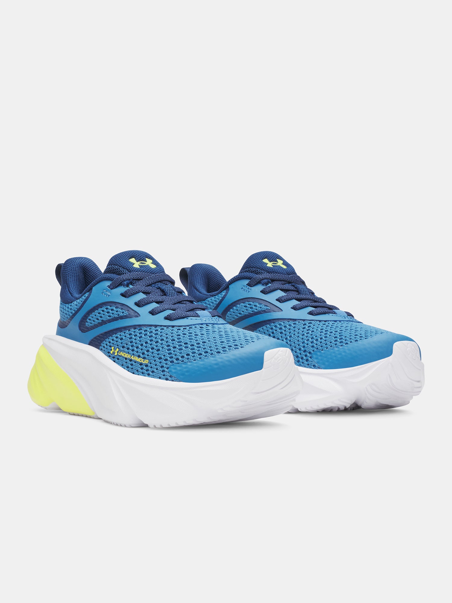 Fiú Under Armour UA BPS Rogue 6 AL cipõ