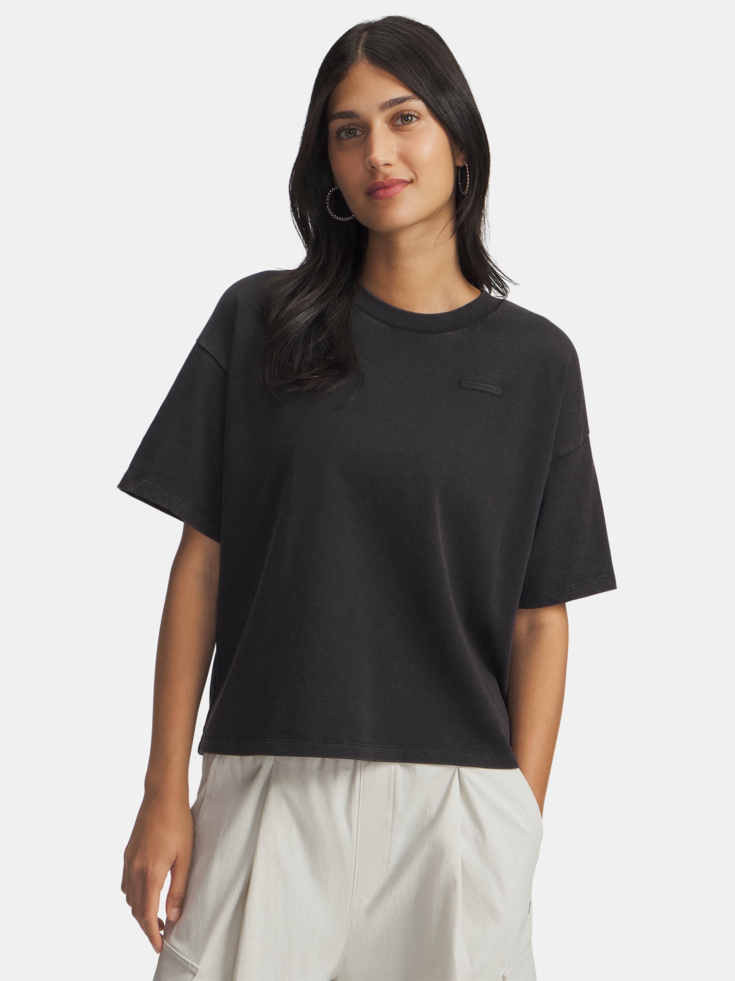 Under Armour Nõi póló UA HWT Boxy Wash SS-BLK Póló