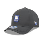 New York Giants NFL Sideline 2025 Charcoal 9FORTY M-Crown Adjustable Cap - baseball sapka