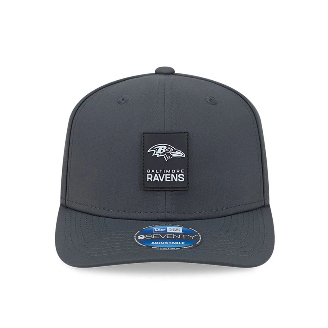Baltimore Ravens NFL Sideline 2025 Charcoal 9SEVENTY Stretch Snap Adjustable Cap - baseball sapka