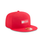 New Era Men's Red Kansas City Chiefs 2025 Sideline Split Panel 9FIFTY Snapback - baseball sapka