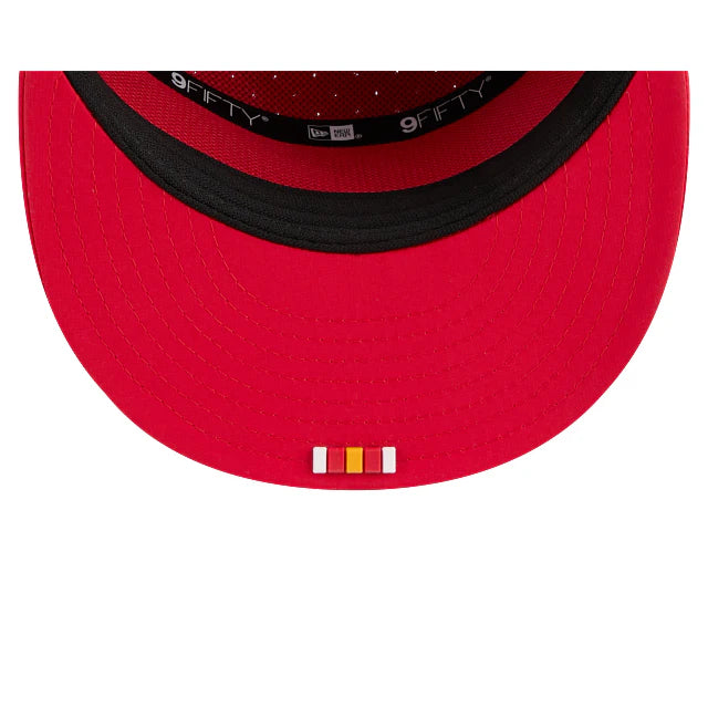 New Era Men's Red Kansas City Chiefs 2025 Sideline Split Panel 9FIFTY Snapback - baseball sapka