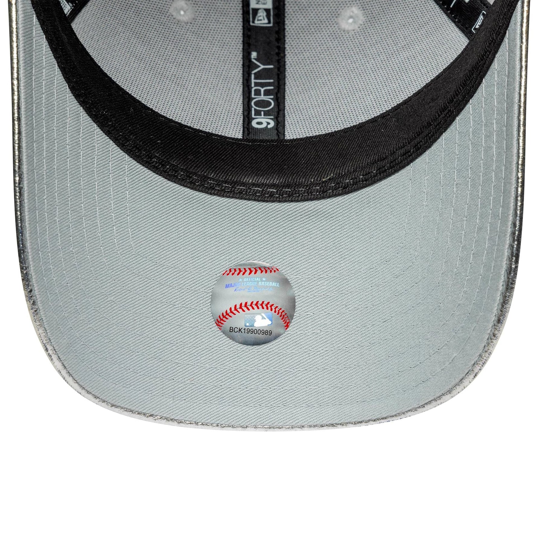New Era New York Yankees Womens MLB Metallic Silver 9FORTY baseball sapka