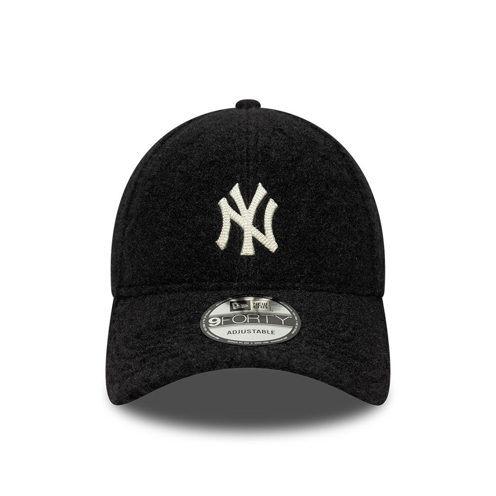 New Era New York Yankees MLB Chainstitch Winter Borg Black 9FORTY baseball sapka