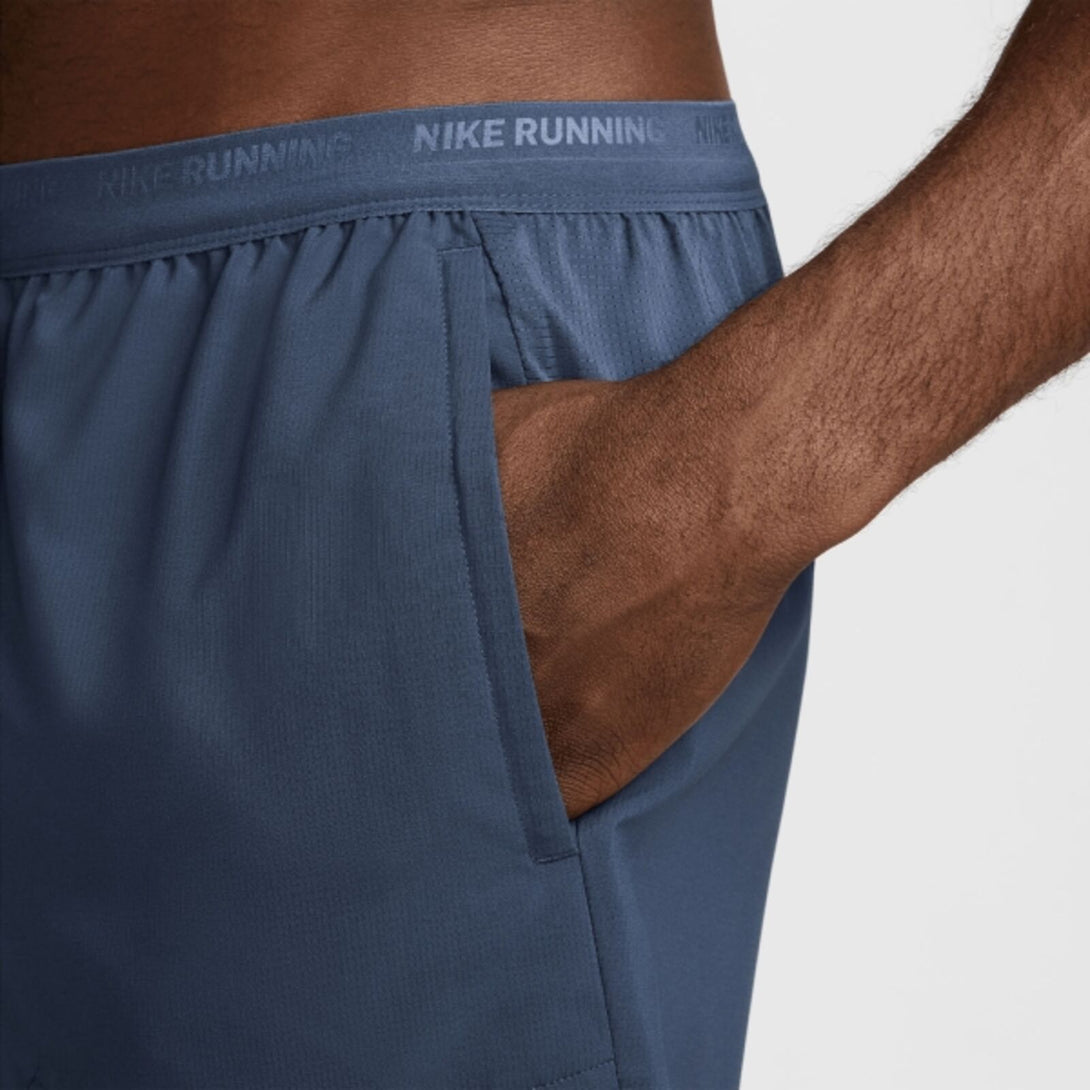 Nike Stride Men\"s Dri-FIT 7\" 2 Short