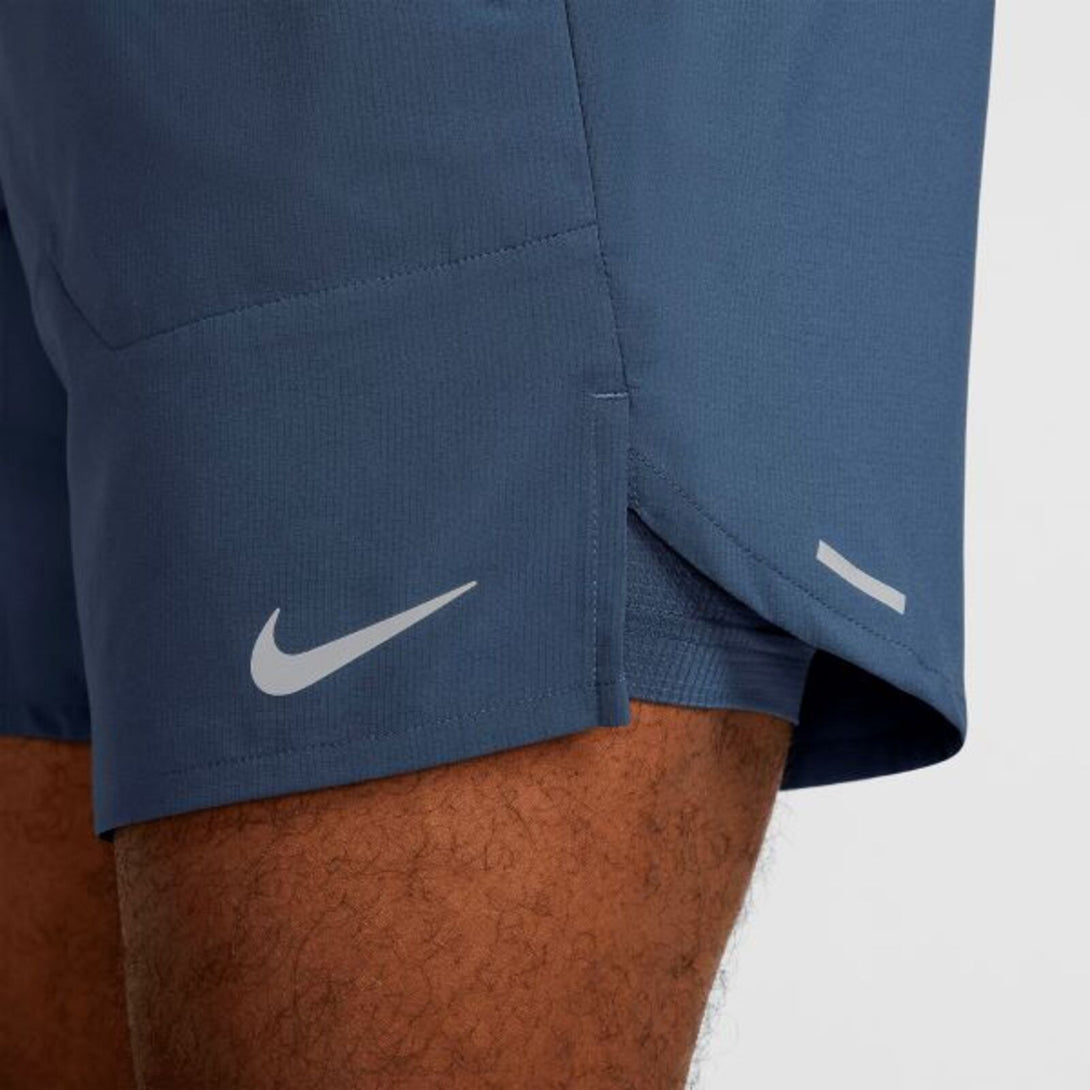 Nike Stride Men\"s Dri-FIT 7\" 2 Short