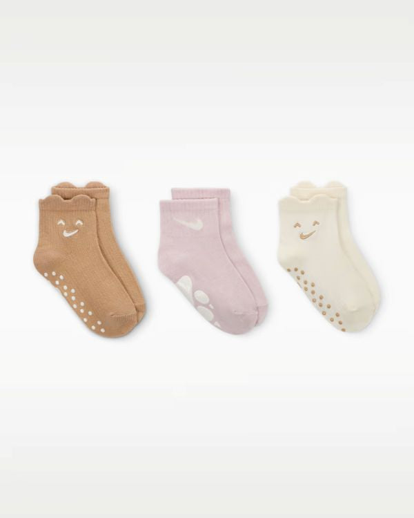 Nike_ Nhn Cozy Comfort 3pk Ribbed So(Haddad) Zokni barna