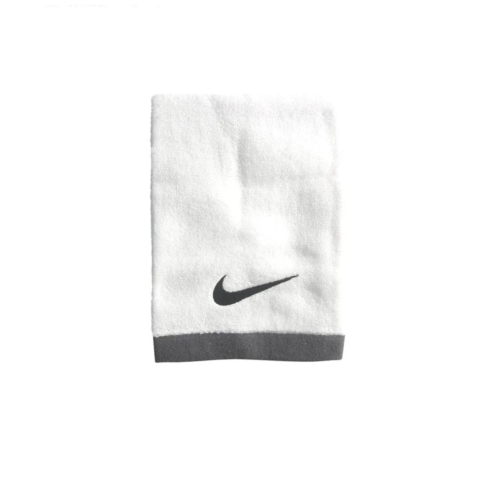 Nike Fundamental Medium törölköző - Sportmania.hu