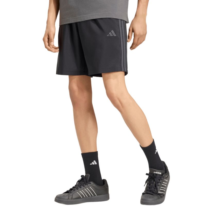 Adidas Essentials 3-Stripes Chelsea Lite Woven férfi rövidnadrág, fekete