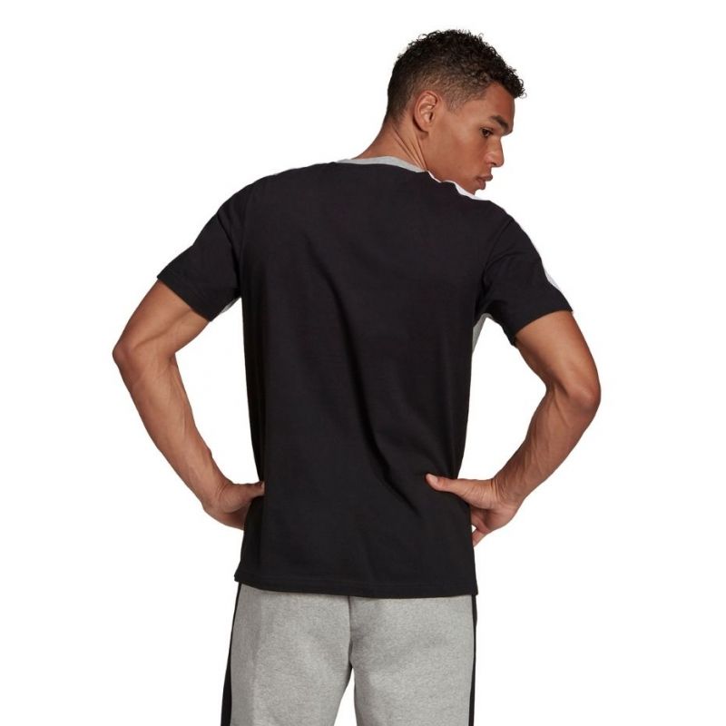 adidas Essentials Colorblock Single Jersey Tee M HE4334 Póló - Sportmania.hu