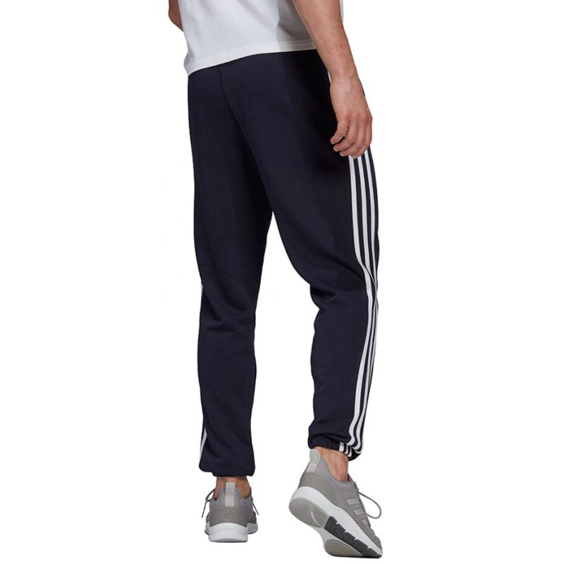 Adidas Essentials Tapered Elastic Cuff 3 Stripes Pant M GK8830 Kötött sapka - Sportmania.hu