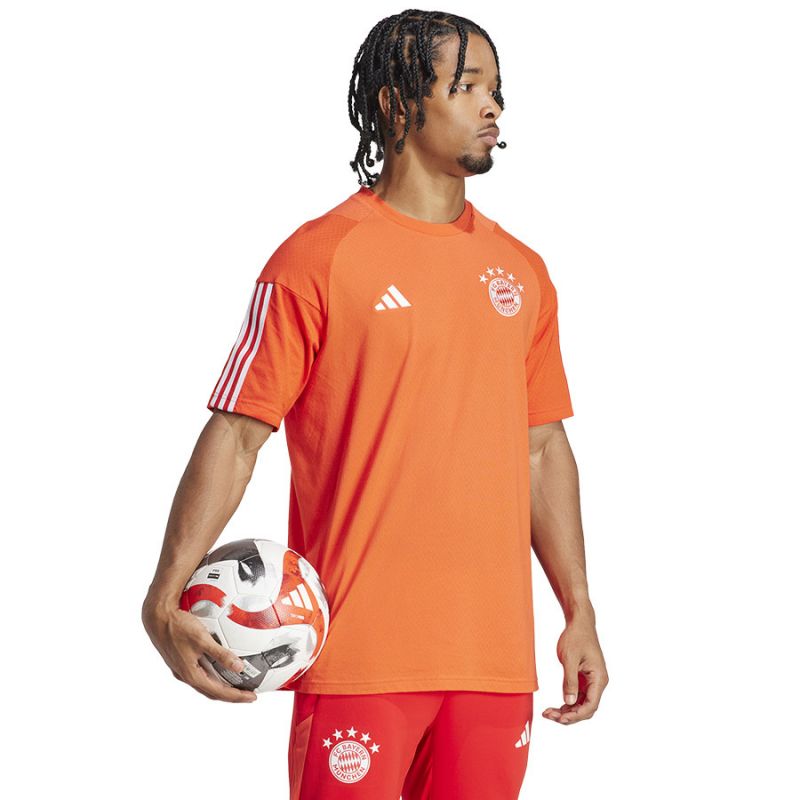Adidas FC Bayern CO Tee M IQ0601 Póló