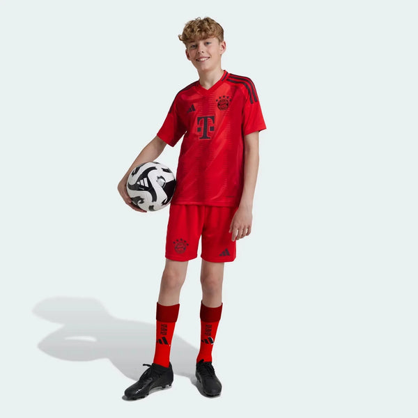 Adidas FC Bayern München 24/25 hazai short, gyerek - Sportmania.hu