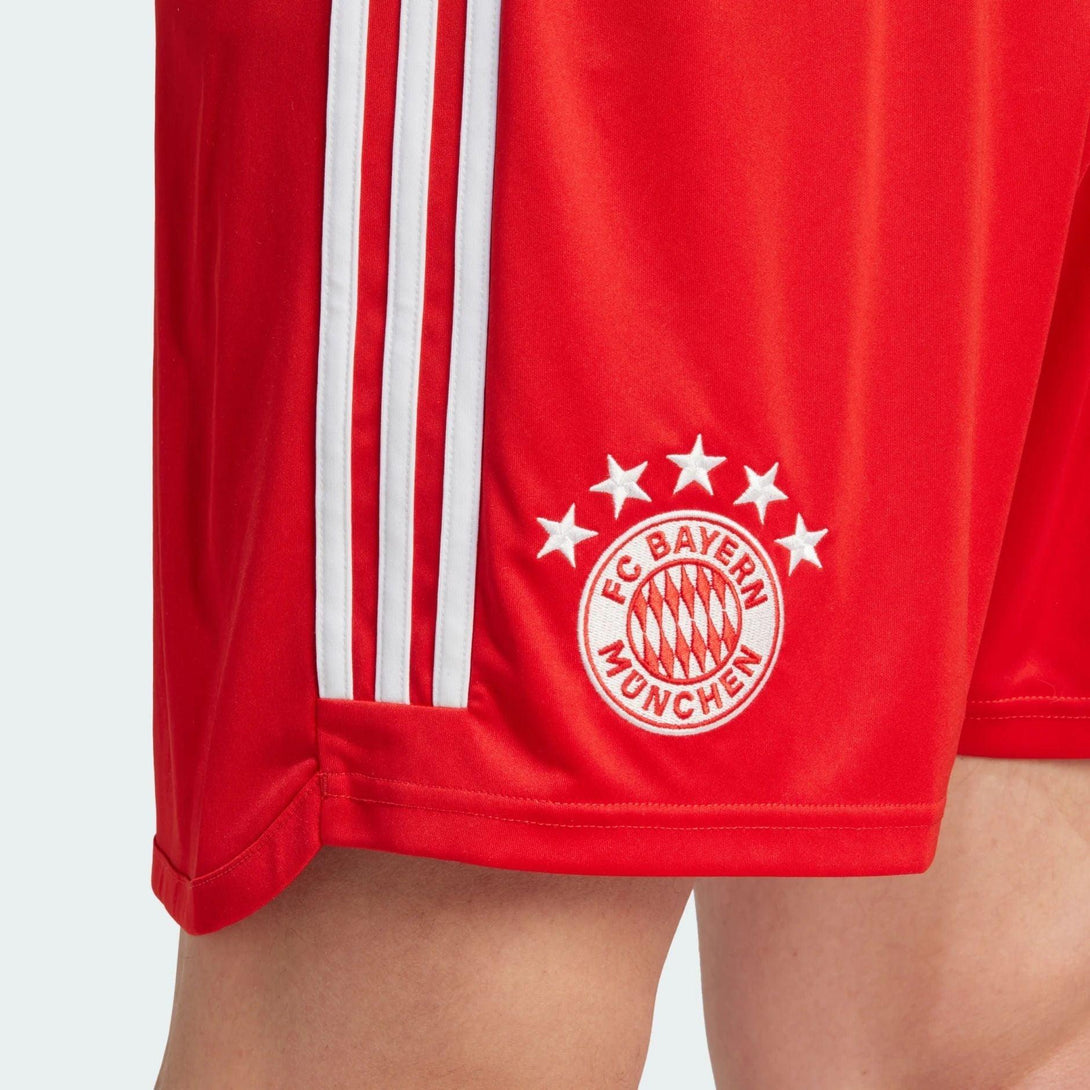 Adidas FCB 23/24 HOME GYEREK RÖVIDNADRÁG Short - Sportmania.hu