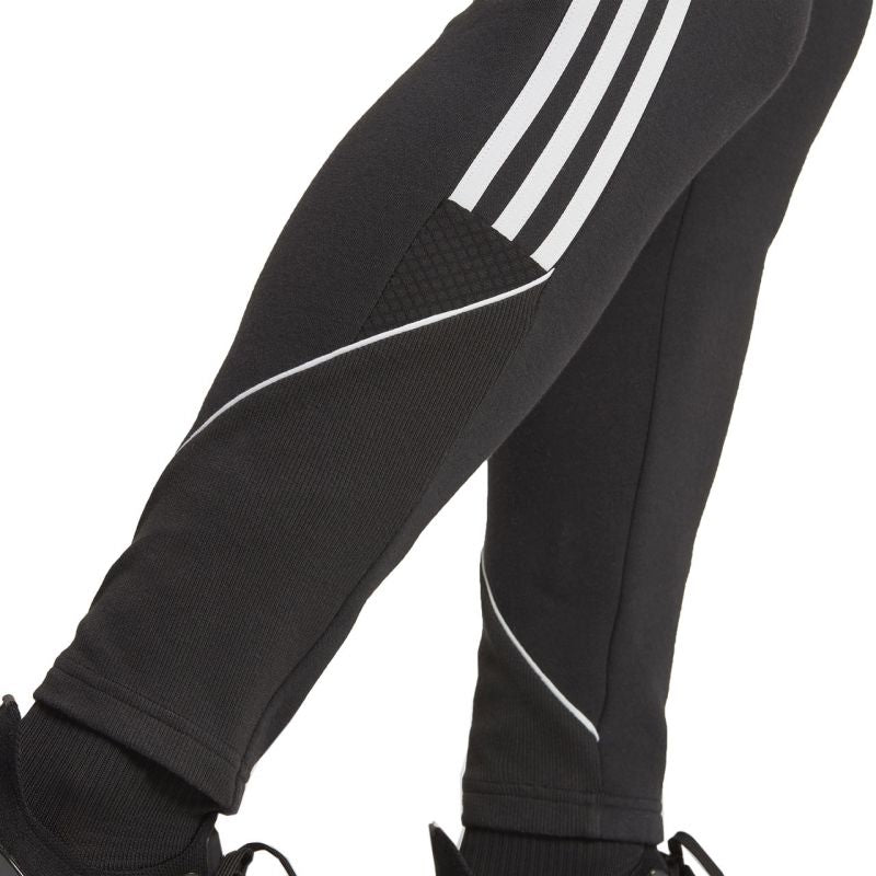 adidas Pants adidas Tiro 23 League Sweat W HS3608 Nadrág - Sportmania.hu