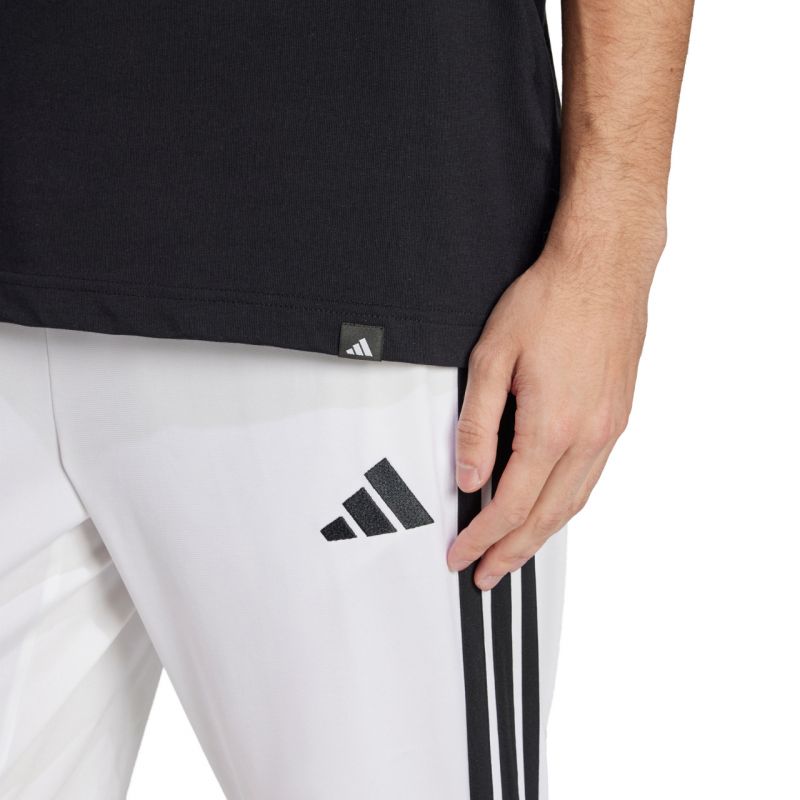 adidas T-shirt adidas Tech Outline Graphic M JJ3866 Póló - Sportmania.hu