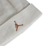 AIR Jordan Cuffed Beanie White - uniwersalny kötött sapka