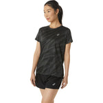 Asics Core All Over Print SS Top W 2012C646020 Ruházat - Sportmania.hu