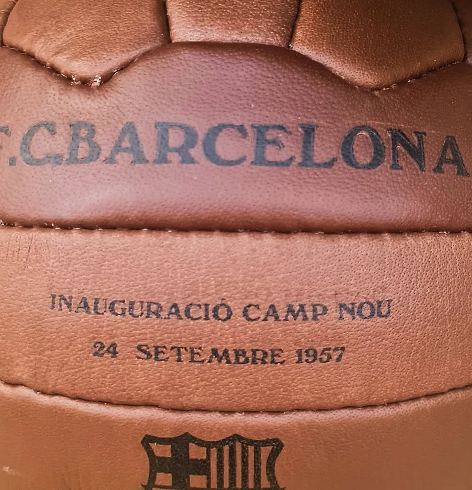 FC Barcelona retro futball labda - Sportmania.hu