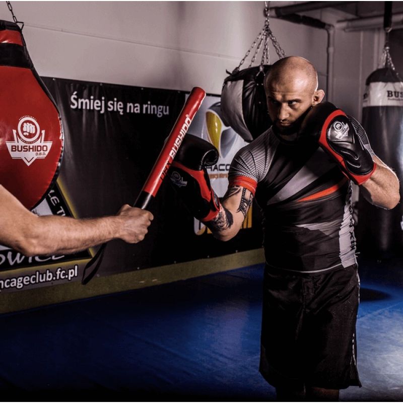 DBX Bushido 10oz - Blaze - Legacy Series piros boxkesztyű