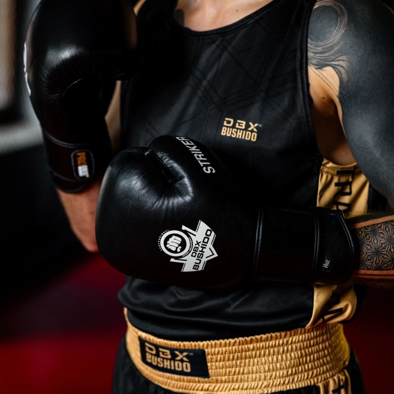 DBX Bushido 10oz - Striker - Legacy Series boxkesztyű