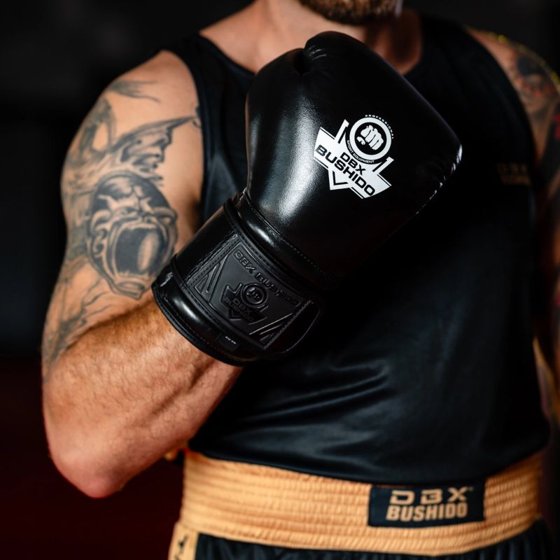 DBX Bushido 16oz - ProFight - Legacy Series boxkesztyű