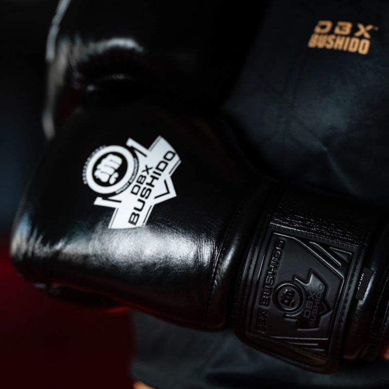 DBX Bushido 16oz - ProFight - Legacy Series boxkesztyű