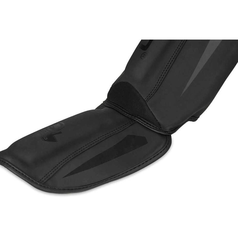 DBX Bushido Shin Guards - Black Master fekete védőfelszerelés