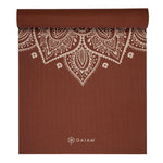 Gaiam Intense Rust Sundial Flower Yoga Mat 5mm 65733 - Sportmania.hu