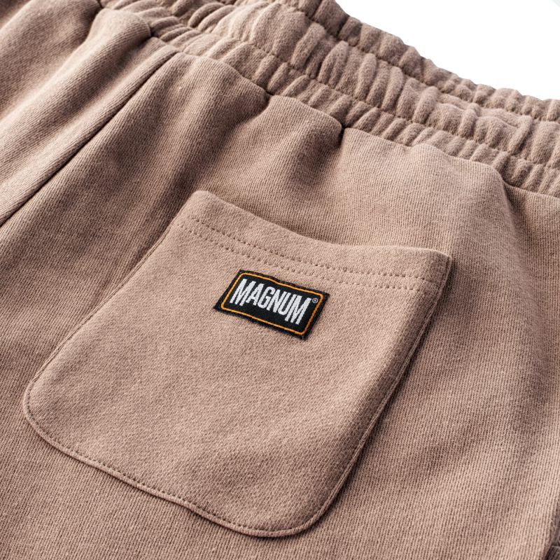 Magnum Ukari II Shorts barna férfi rövidnadrág