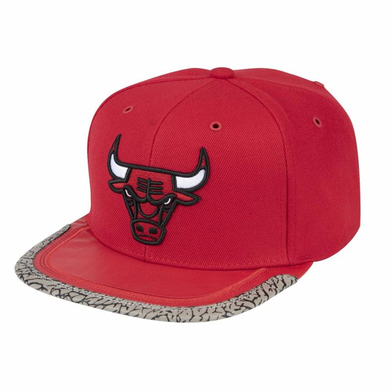 Mitchell & Ness Day 3 Snapback NBA Chicago Bulls Red Cap - uniwersalny baseball sapka 6HSSMM19505-CBUSCWH