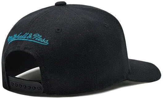Mitchell & Ness NBA Charlotte Hornets cap HHSSINTL102-CHOYYPPPBLCK - Sportmania.hu