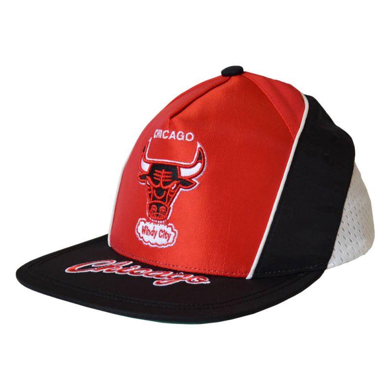 Mitchell & Ness NBA Chicago Bulls Freethrow Snapback Cap - uniwersalny baseball sapka HHSS1097-CBUYYPPPBKRD