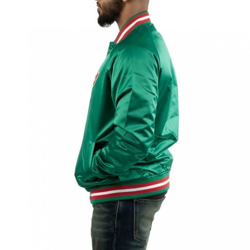 Mitchell &amp; Ness NBA Milwaukee Bucks Lightweight Jacket M STJKMG18013-MBUDKGN