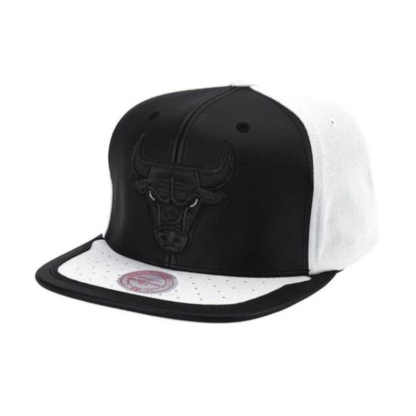 Mitchell &amp; Ness Nba Chicago Bulls Day One Snapback Bulls Cap 6hssmm19224-cbuwhbk